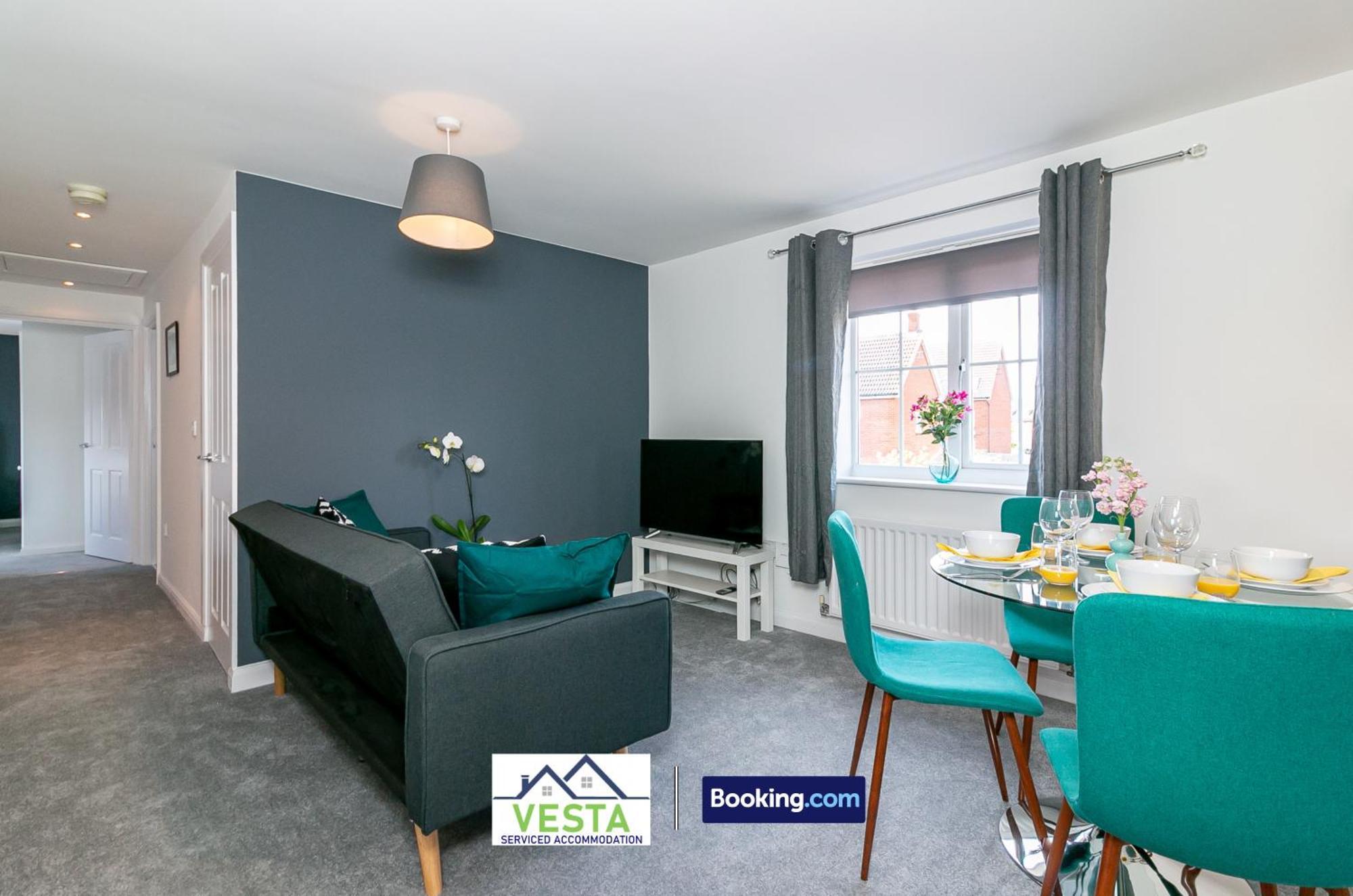 Three Bedroom Apartment By Vesta Serviced Accommodation & Short Lets Hatfield With Free Parking ภายนอก รูปภาพ